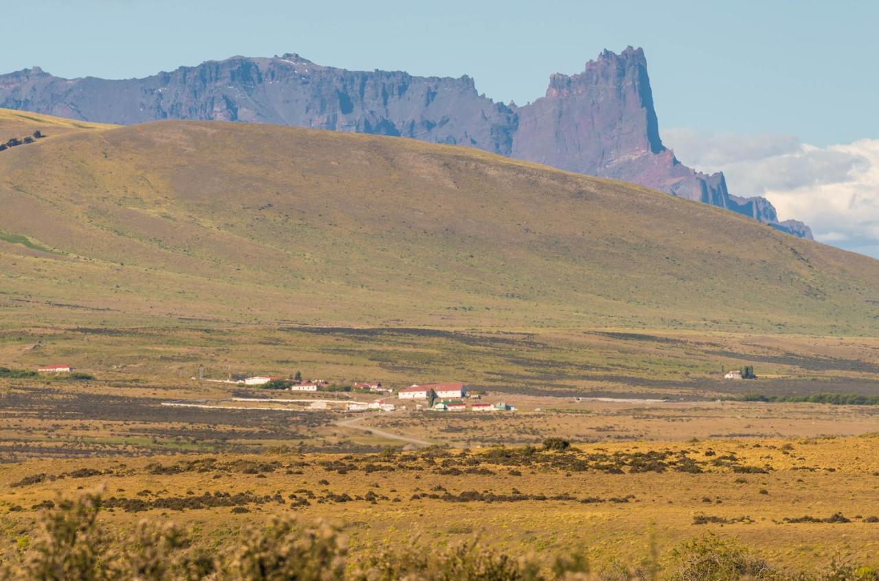 埃斯坦西亚山圭多酒店 Torres del Paine National Park 外观 照片